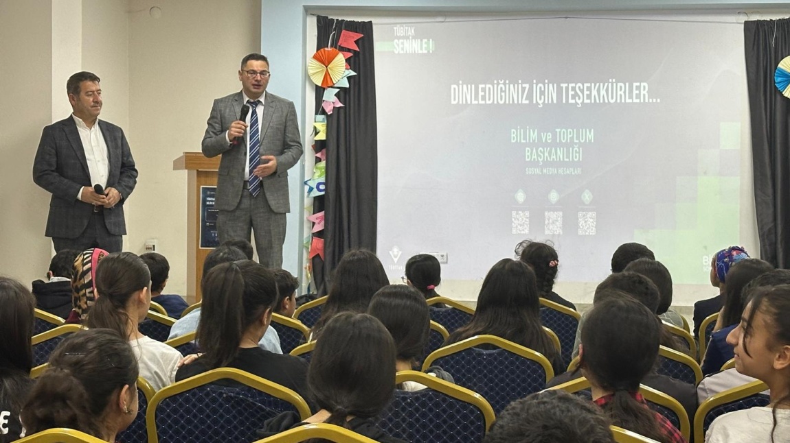 Okulumuzda Bilim Söyleşisi Yapıldı